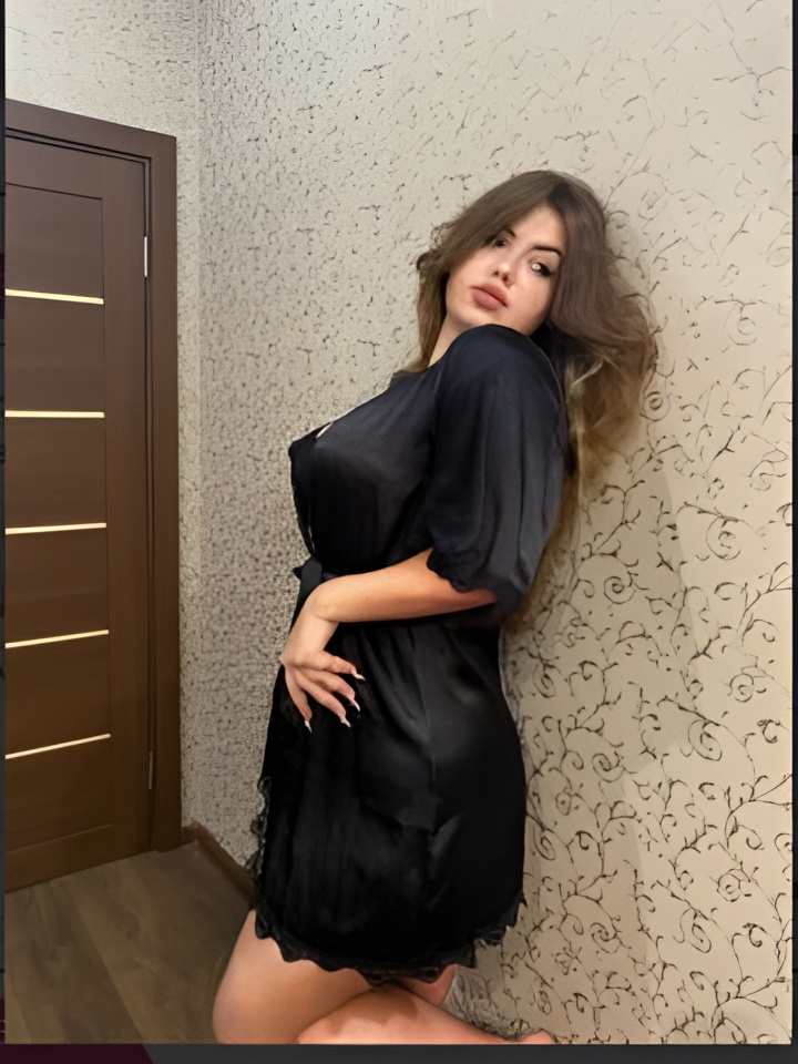 Ангелина привлекальеная девушка из Мамы цена от 1500 руб