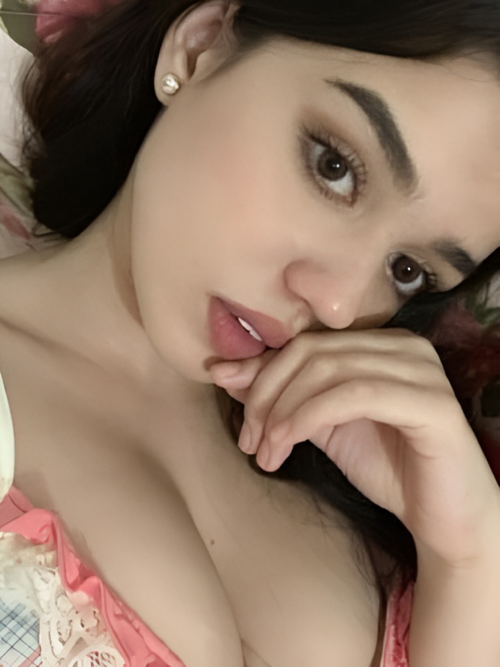 Моника привлекальеная девушка из Мамы цена от 3000 руб