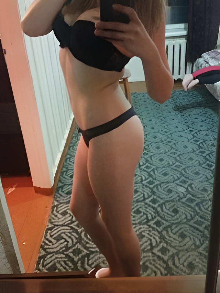 Индивидуалка Юна, доступна для личного знакомства от 10000 руб