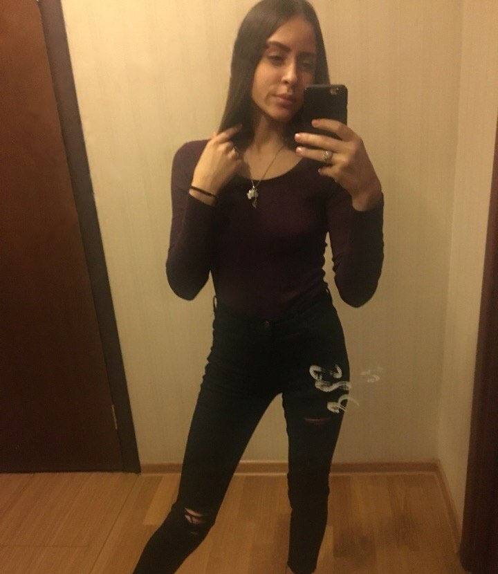 Инна привлекальеная девушка из Мамы цена от 3500 руб