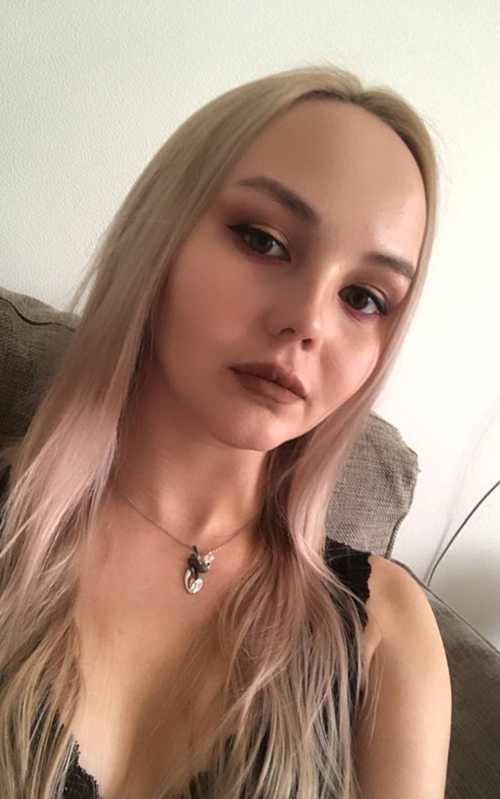 Дана привлекальеная девушка из Мамы цена от 3500 руб