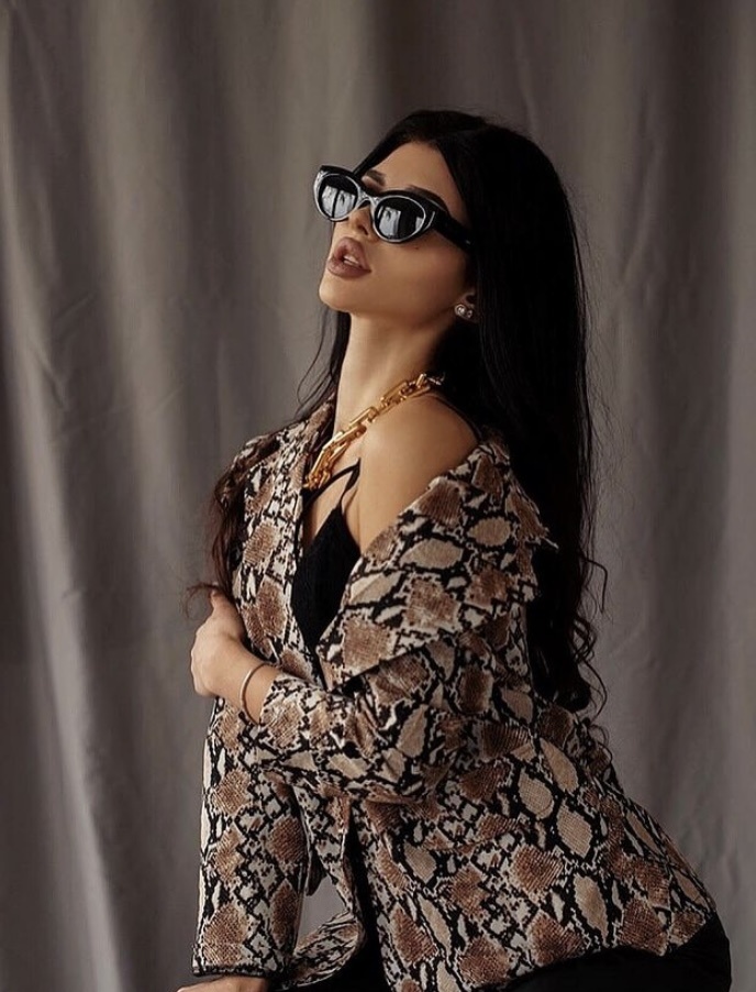 Анжела привлекальеная девушка из Мамы цена от 3500 руб