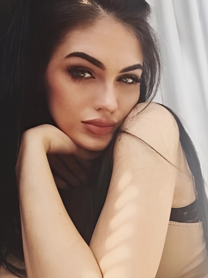 Индивидуалка Моника, доступна для личного знакомства от 10000 руб