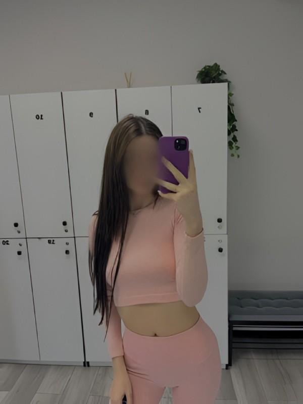 Амалия привлекательная девушка из Мамы цена от 5000 руб