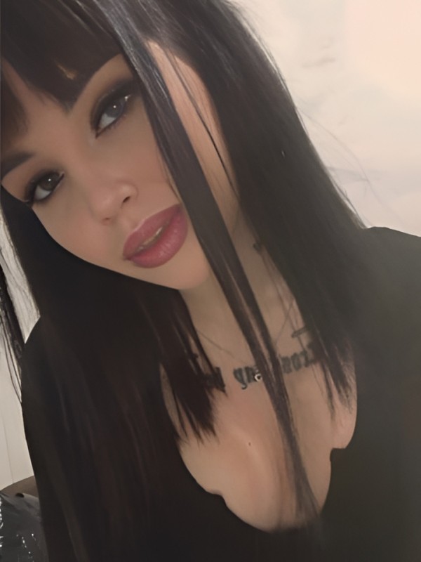 Богдана привлекательная девушка из Мамы цена от 2000 руб