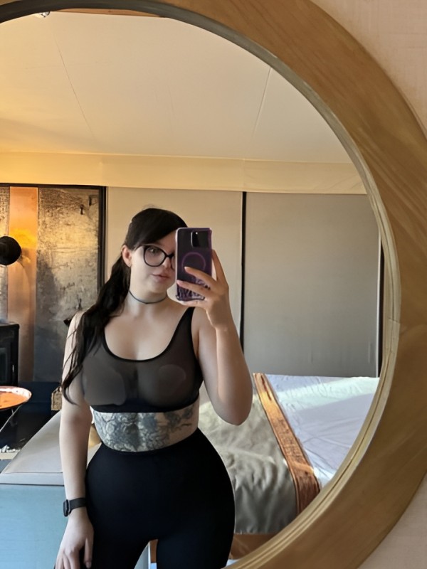 Наташа привлекательная девушка из Мамы цена от 1500 руб