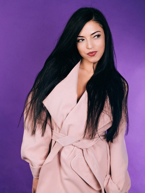 Инна привлекательная девушка из Мамы цена от 3000 руб