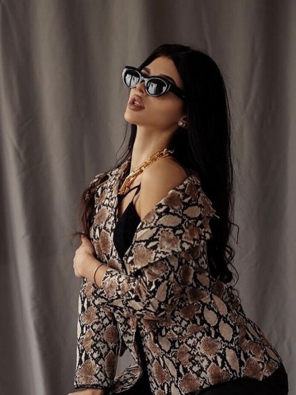 Анжела привлекательная девушка из Мамы цена от 3500 руб