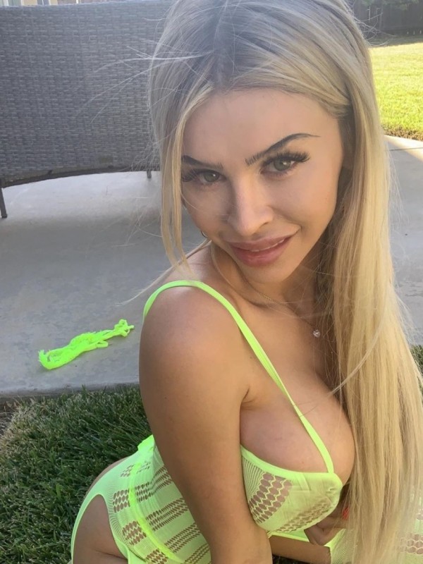 Люда привлекательная девушка из Мамы цена от 4000 руб