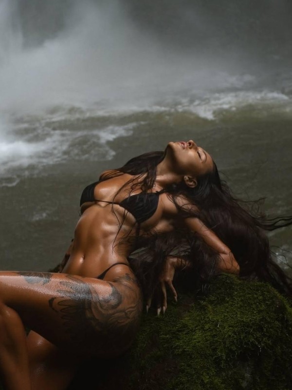 Катрин привлекательная девушка из Мамы цена от 8000 руб